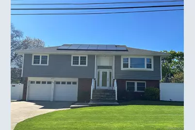 59 Dover Street, Lindenhurst, NY 11757 - Photo 1