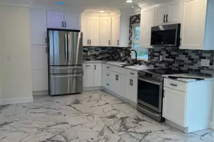 59 Dover St, Lindenhurst, NY 11757 - Photo 6