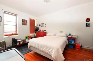 762 Brady Ave, Bronx, NY 10462 - Photo 10