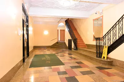 762 Brady Avenue #121, Bronx, NY 10462 - Photo 4