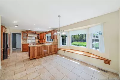 4 Carol Court, Mount Sinai, NY 11766 - Photo 4