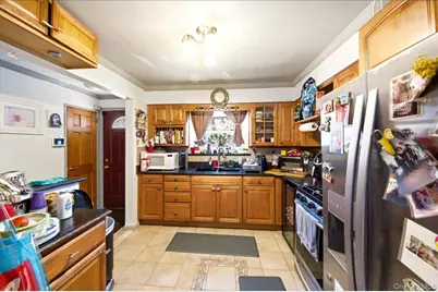 193 Kearney Avenue, Bronx, NY 10465 - Photo 4