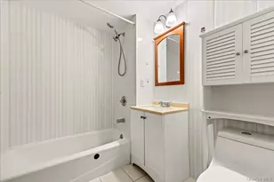 35-19 Leavitt St, Flushing, NY 11354 - Photo 16