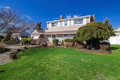 12 Link Lane, Hicksville, NY 11801 - Photo 1