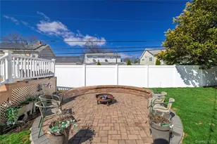 12 Link Ln, Hicksville, NY 11801 - Photo 16