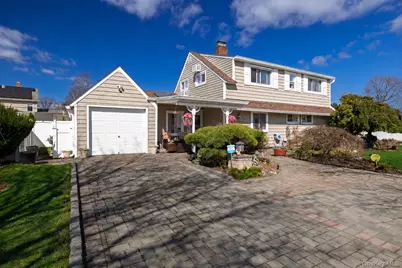 12 Link Lane, Hicksville, NY 11801 - Photo 1