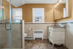 14 Greentree Cir, Westbury, NY 11590 - Photo 14