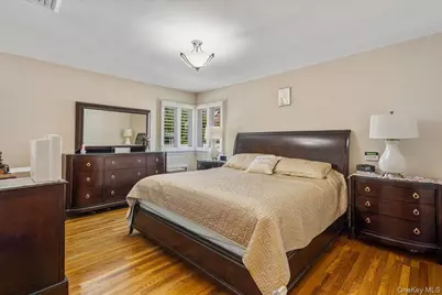 1485 166th Street, Whitestone, NY 11357 - Photo 12