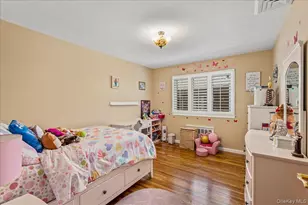14-85 166th St, Whitestone, NY 11357 - Photo 14