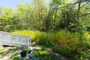 21 Van Dam Rd, Hyde Park, NY 12538 - Photo 24