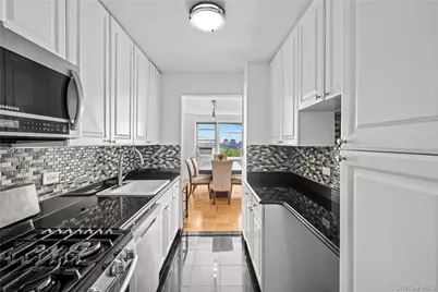 4555 Henry Hudson Parkway #A908, Bronx, NY 10471 - Photo 6