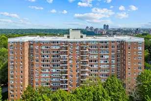 4555 Henry Hudson Pkwy, Bronx, NY 10471 - Photo 14