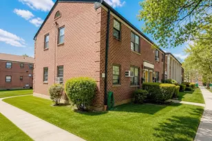67-12 197th St, Fresh Meadows, NY 11365 - Photo 10