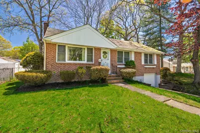 9 Gold Street, Kings Park, NY 11754 - Photo 2