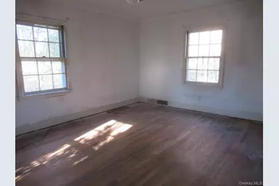 2929 State Route 52, Pine Bush, NY 12566 - Photo 14