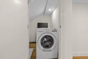 111-68 147th St, Jamaica, NY 11435 - Photo 30