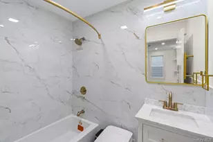 111-68 147th St, Jamaica, NY 11435 - Photo 32