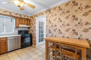 38 7th St, New Hyde Park, NY 11040 - Photo 8