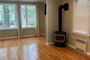 89-21 Aubrey Ave, Glendale, NY 11385 - Photo 10