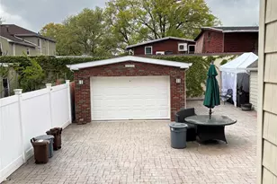 89-21 Aubrey Ave, Glendale, NY 11385 - Photo 4