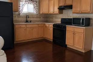 128-23 Van Wyck Expy, Jamaica, NY 11436 - Photo 8