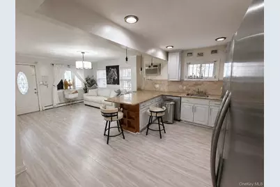 12823 Van Wyck Expressway, Jamaica, NY 11436 - Photo 2