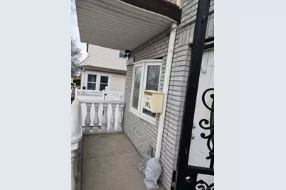 12823 Van Wyck Expressway, Jamaica, NY 11436 - Photo 4