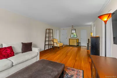 70-31 108th Street #3G, Forest Hills, NY 11375 - Photo 6