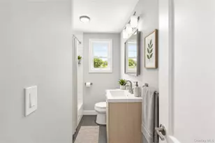 137 Morsemere Terrace, Yonkers, NY 10703 - Photo 8