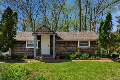 134B Montauk Highway # B Cottage, Westhampton, NY 11977 - Photo 8