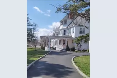 129 Hilton Avenue, Hempstead, NY 11550 - Photo 12