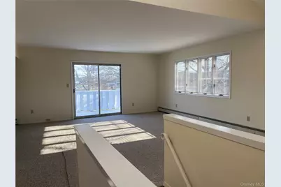 11 Claire Court, West Babylon, NY 11704 - Photo 4