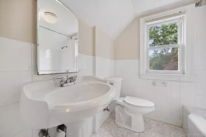 1235 Post Road, Scarsdale, NY 10583 - Photo 24