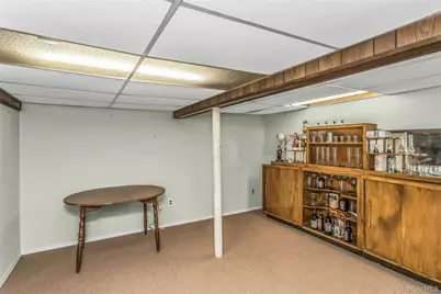 604 Center Briarwood Avenue, West Islip, NY 11795 - Photo 20