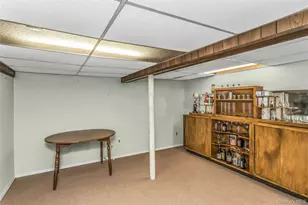 604 Center Briarwood Ave, West Islip, NY 11795 - Photo 20