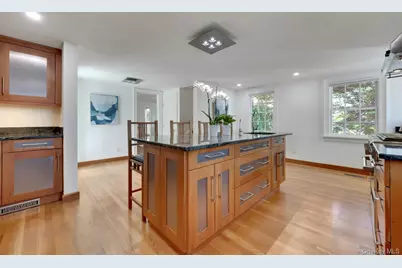 100 Walworth Avenue, Scarsdale, NY 10583 - Photo 14