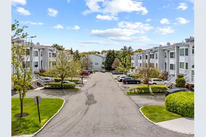 242-37 Oak Park Drive #B, Douglaston, NY 11362 - Photo 4