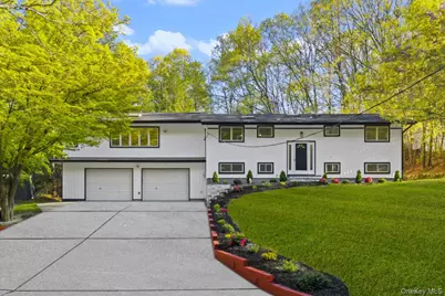 56 McArthur Lane, Smithtown, NY 11787 - Photo 8