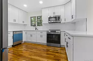56 McArthur Ln, Smithtown, NY 11787 - Photo 14
