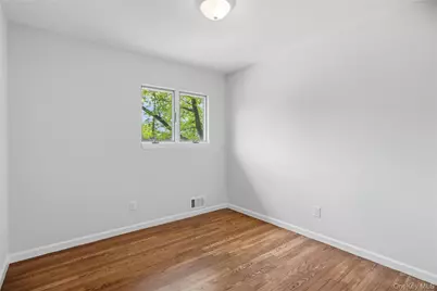 183 N Marginal Road, Jericho, NY 11753 - Photo 20