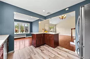 44 Bruce Ln, Westbury, NY 11590 - Photo 10