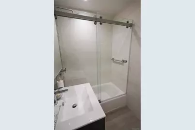 50 Hillpark Avenue #3E, Great Neck, NY 11021 - Photo 36