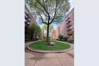 4455 Kissena Boulevard #5E, Flushing, NY 11355 - Photo 14