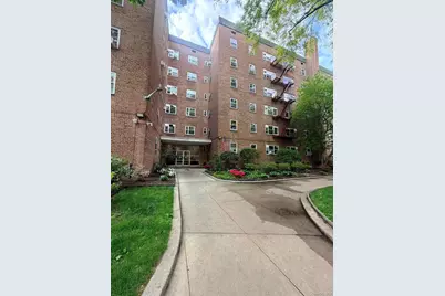 4455 Kissena Boulevard #5E, Flushing, NY 11355 - Photo 2