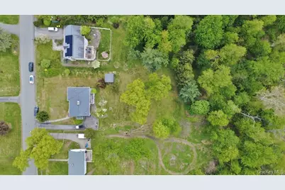124 Cherrywood Drive, Fishkill, NY 12524 - Photo 2