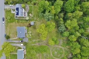 124 Cherrywood Dr, Fishkill, NY 12524 - Photo 2