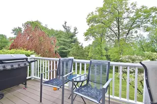 124 Cherrywood Dr, Fishkill, NY 12524 - Photo 16