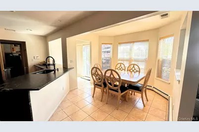 3 Mercedes Court, Patchogue, NY 11772 - Photo 6