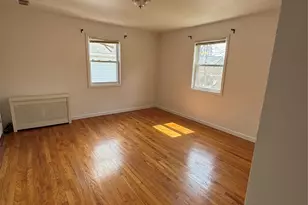 206-19 Richland Ave, Oakland Gardens, NY 11364 - Photo 14