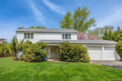 31 Marwood Place, Stony Brook, NY 11790 - Photo 1